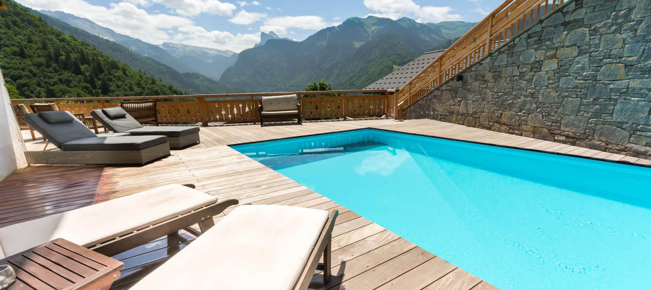 Chalet Falcon Swimming Pool
